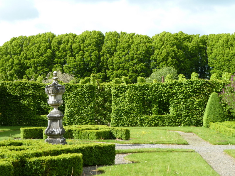Birr-Castle-Box-Hedging-Formal-Gardens