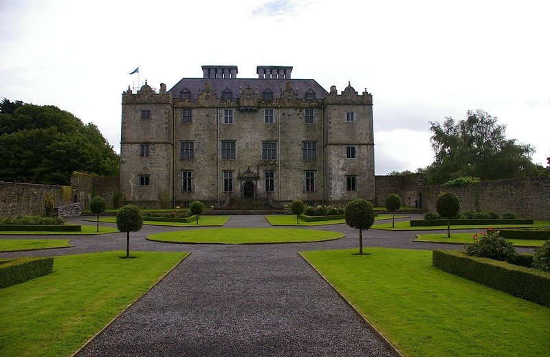 Portumna-Castle-River-Shannon-Cruise